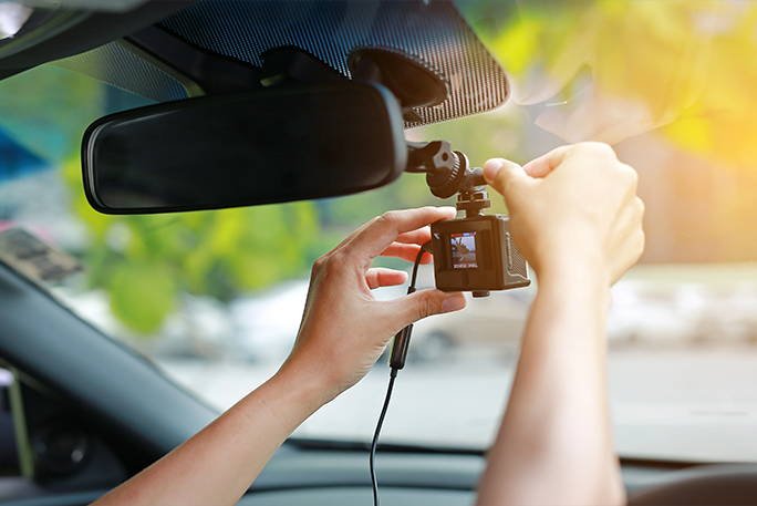  Continue Voeding voor Dashcam aansluiten