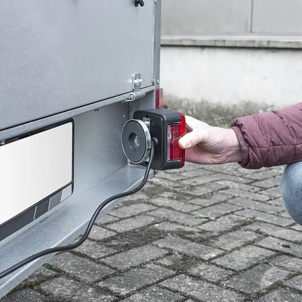 ProPlus Aanhangerverlichtingsset met Magneten en 7 Polige Stekker (7.5m + 2.5m kabel) - VCTparts.nl